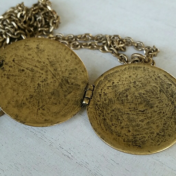 Zodiac Dial Necklace - Picture 4 of 5